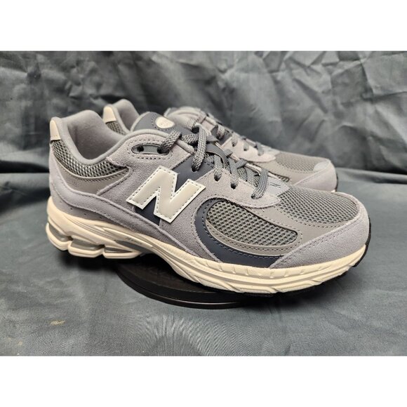 New Balance Boys 2002 Sneakers GC2002ST Suede Grey Size 7 NEW IN BOX! - Picture 9 of 11
